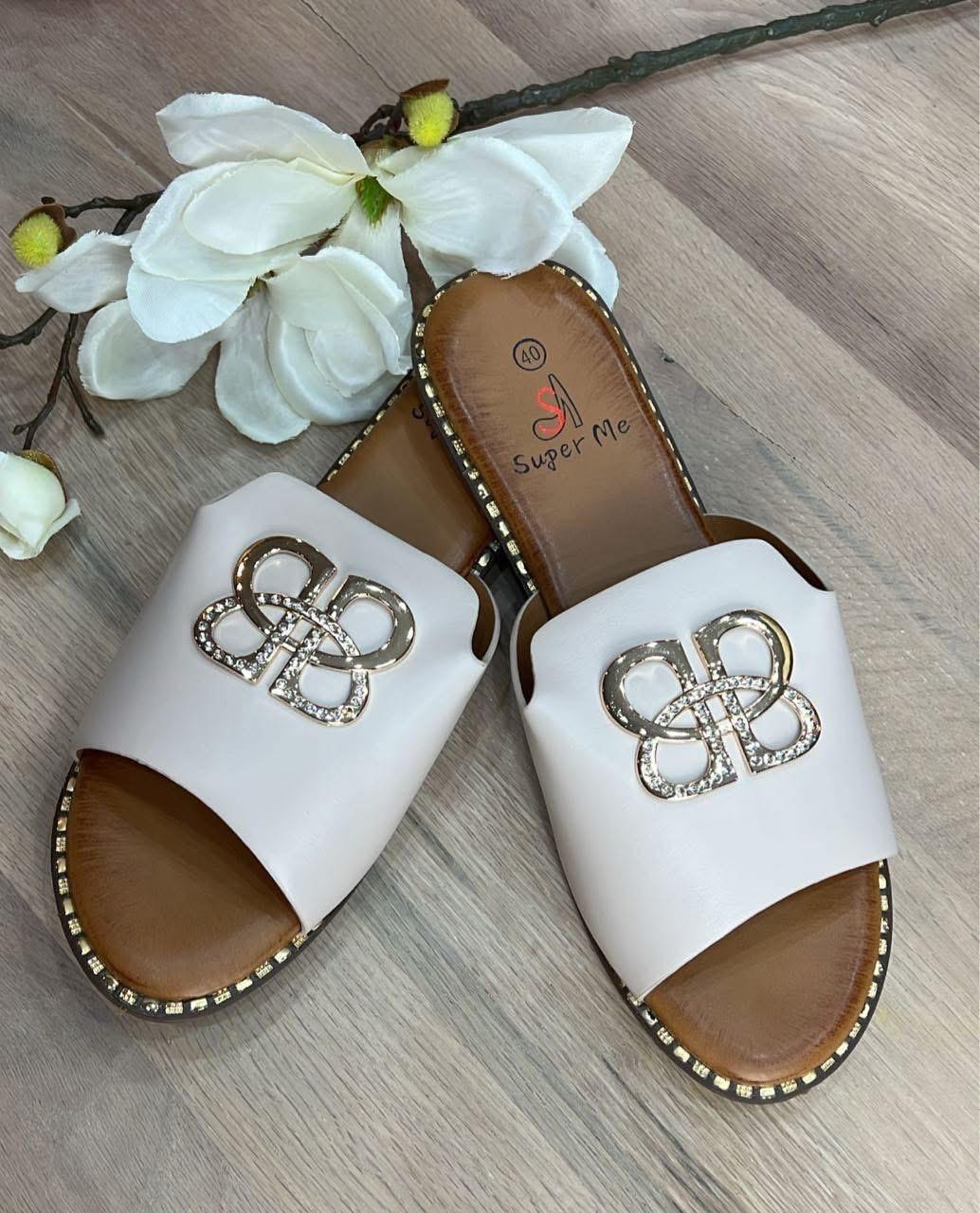 Beige Pantoletten mit Strass & Gold-Detail